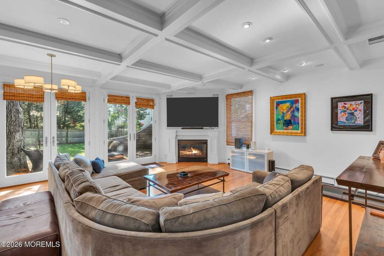 95 E River Rd - Photo 7 of 34