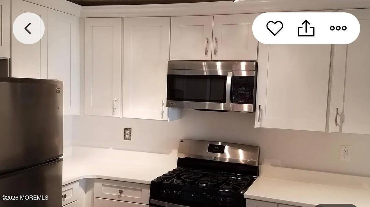 137 Tulip Ln - Photo 5 of 13