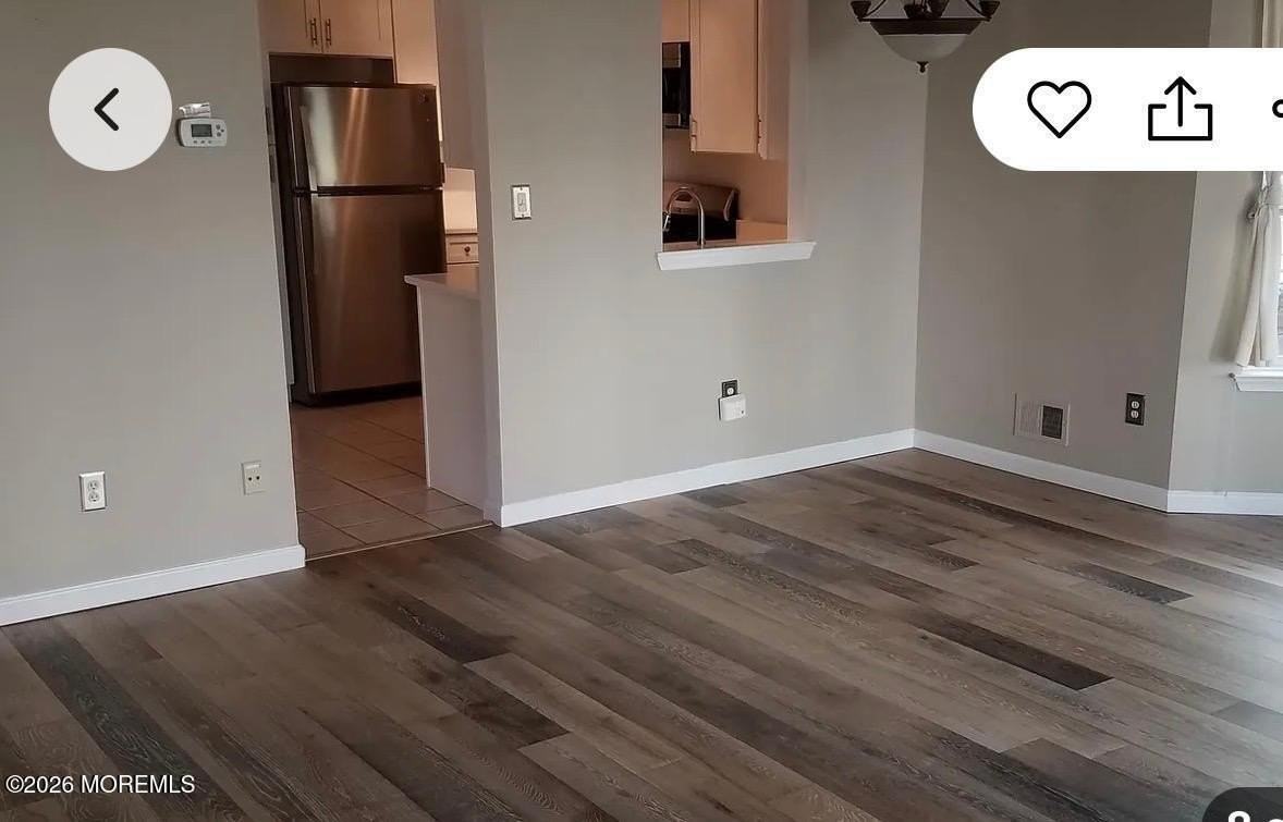 137 Tulip Ln - Photo 7 of 13