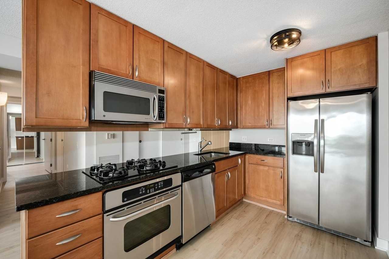 9715 Woods Dr #1209 - Photo 4 of 25