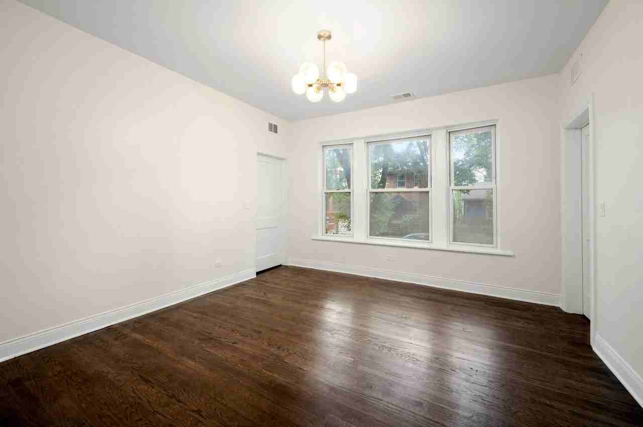 1338 W Hollywood Ave #3 - Photo 6 of 18