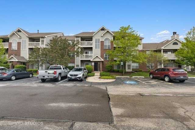 31 Kensington Cir #103 - Photo 2 of 35