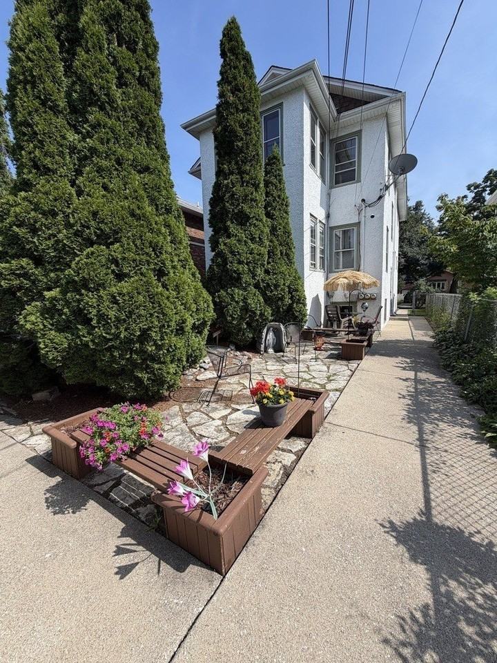 9002 Sheridan Ave #3 - Photo 4 of 16