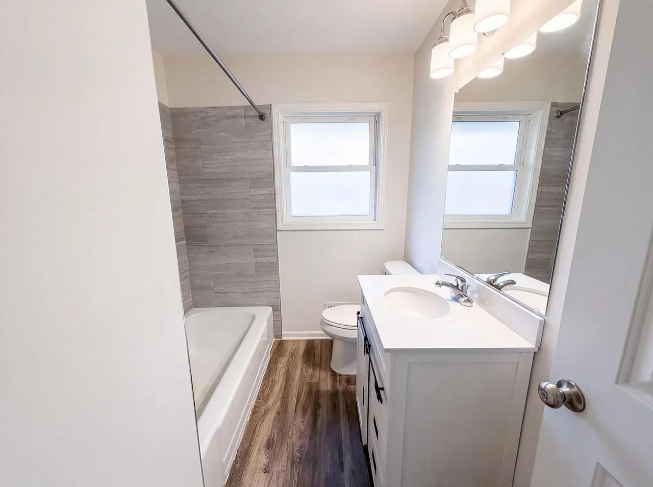 4423 Tyler Street Northeast - Photo 7 of 9