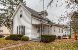 featured image of 985 28th St #1