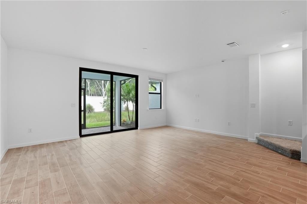 27881 Radiant Ct - Photo 7 of 26