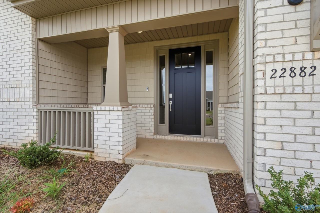 22882 Ansley Dr - Photo 2 of 17