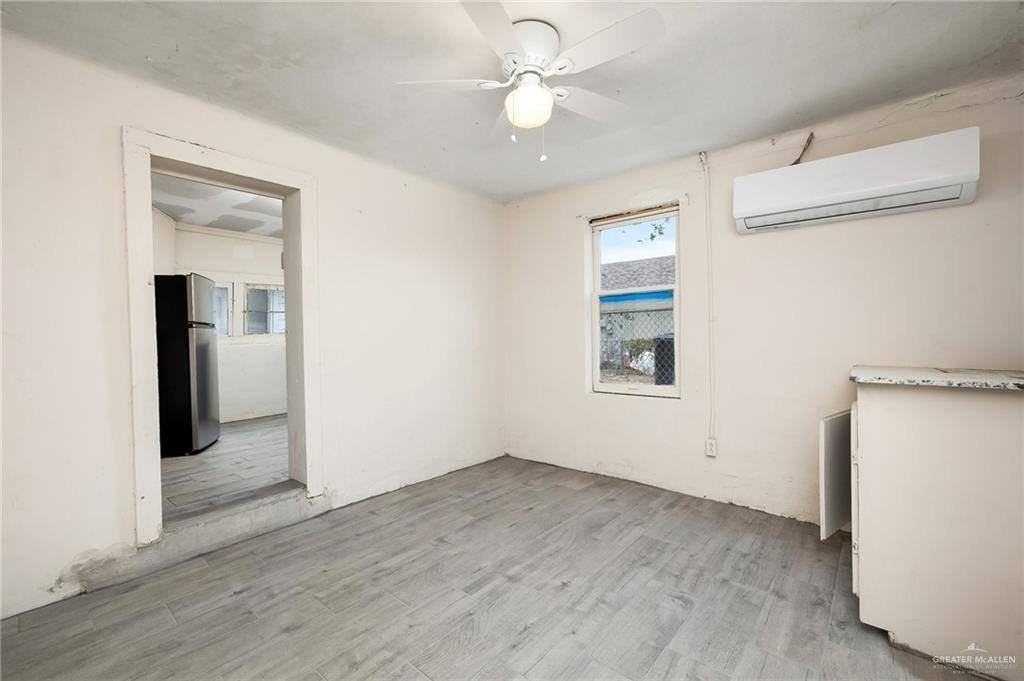 525 N 20th St - Photo 6 of 9