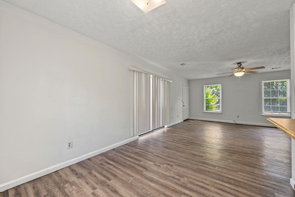 2501 Riverchase Xing Ne #2503 - Photo 7 of 19
