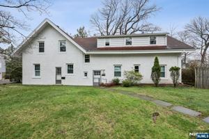 featured image of 195 Riveredge Rd #1