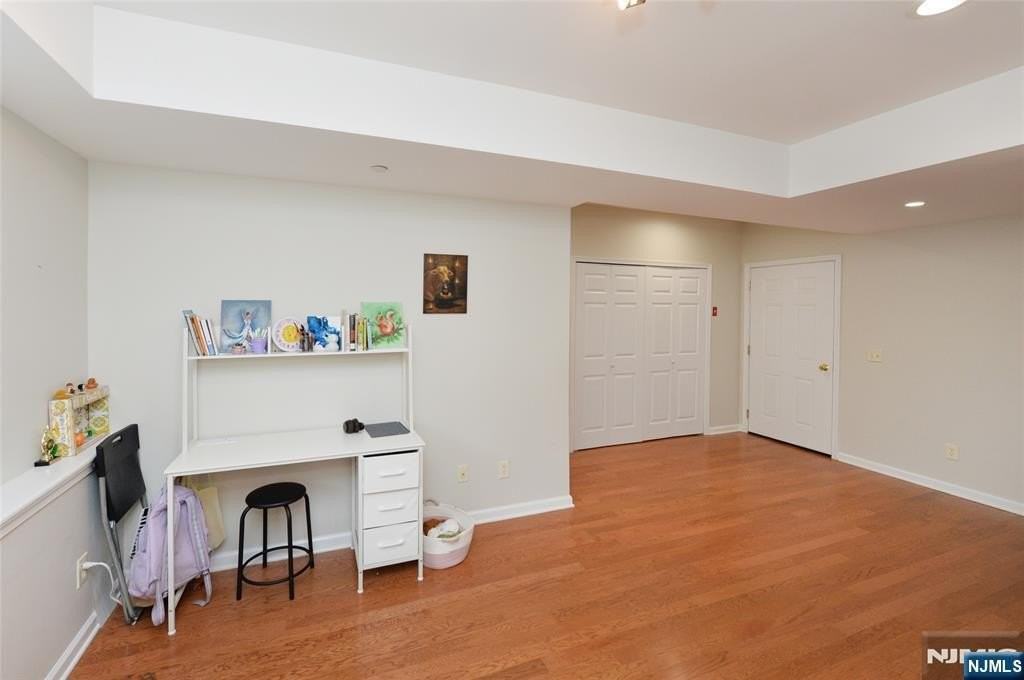 120 Chestnut St #B - Photo 5 of 30