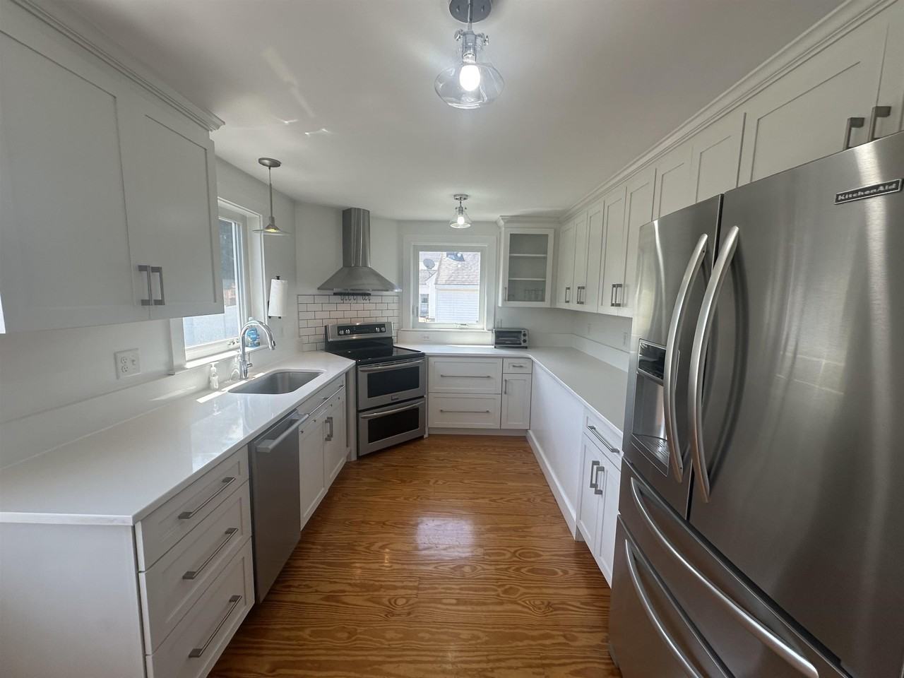 411 Cutts Ave - Photo 3 of 12