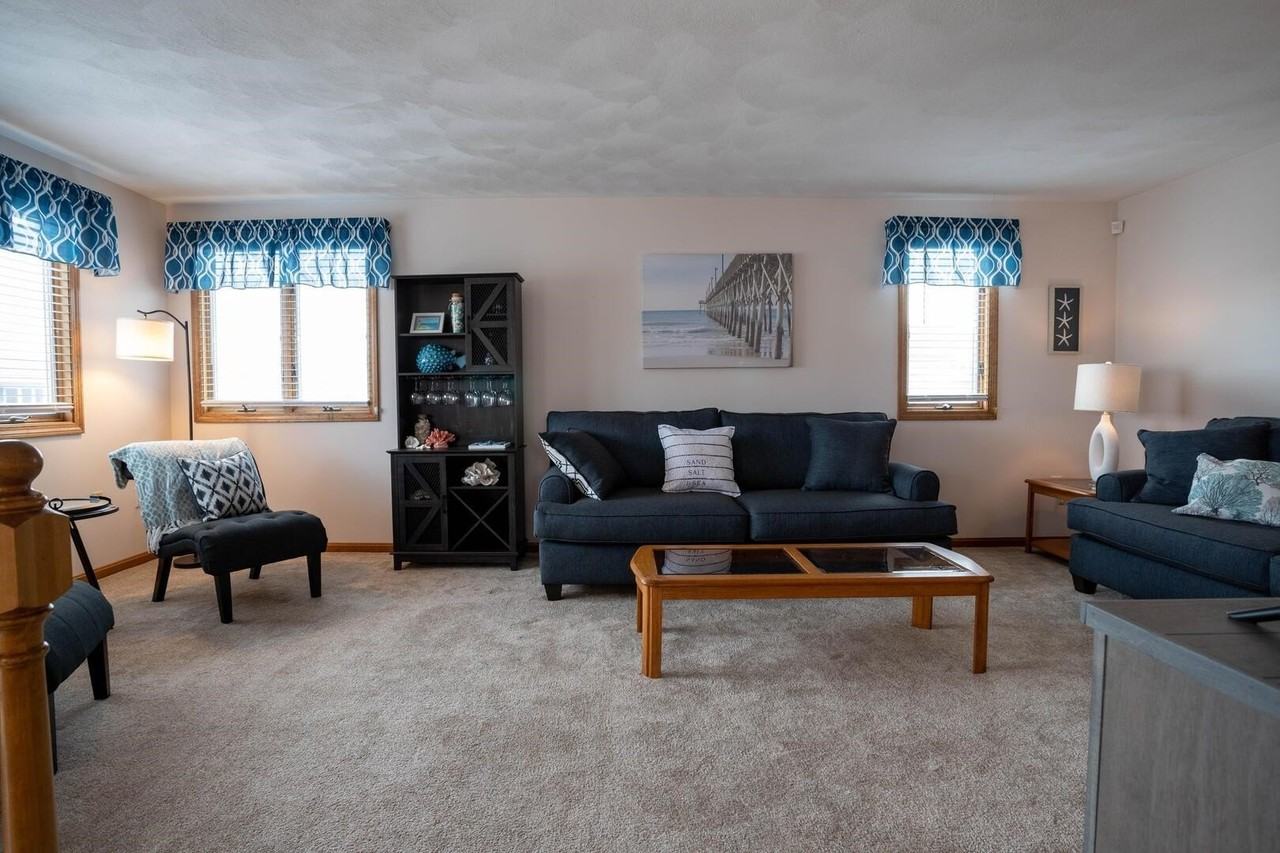 170 Tilton St - Photo 6 of 19
