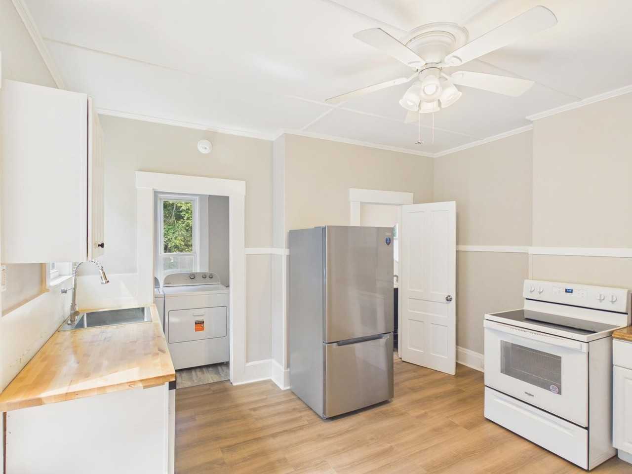 6 Waverly St - Photo 5 of 31