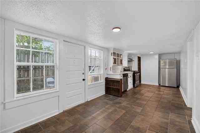 3817 Palmyra St #B1 - Photo 4 of 12