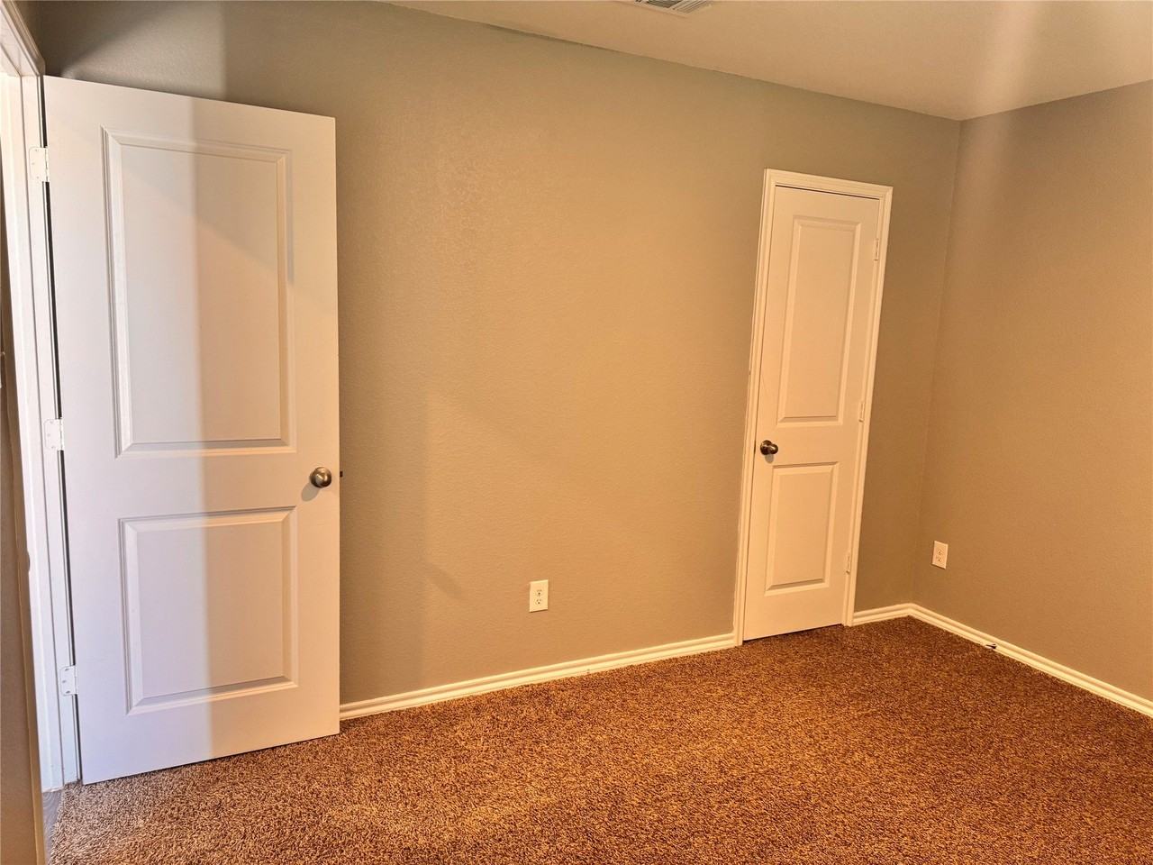 2900 Buttonbush Dr - Photo 6 of 27