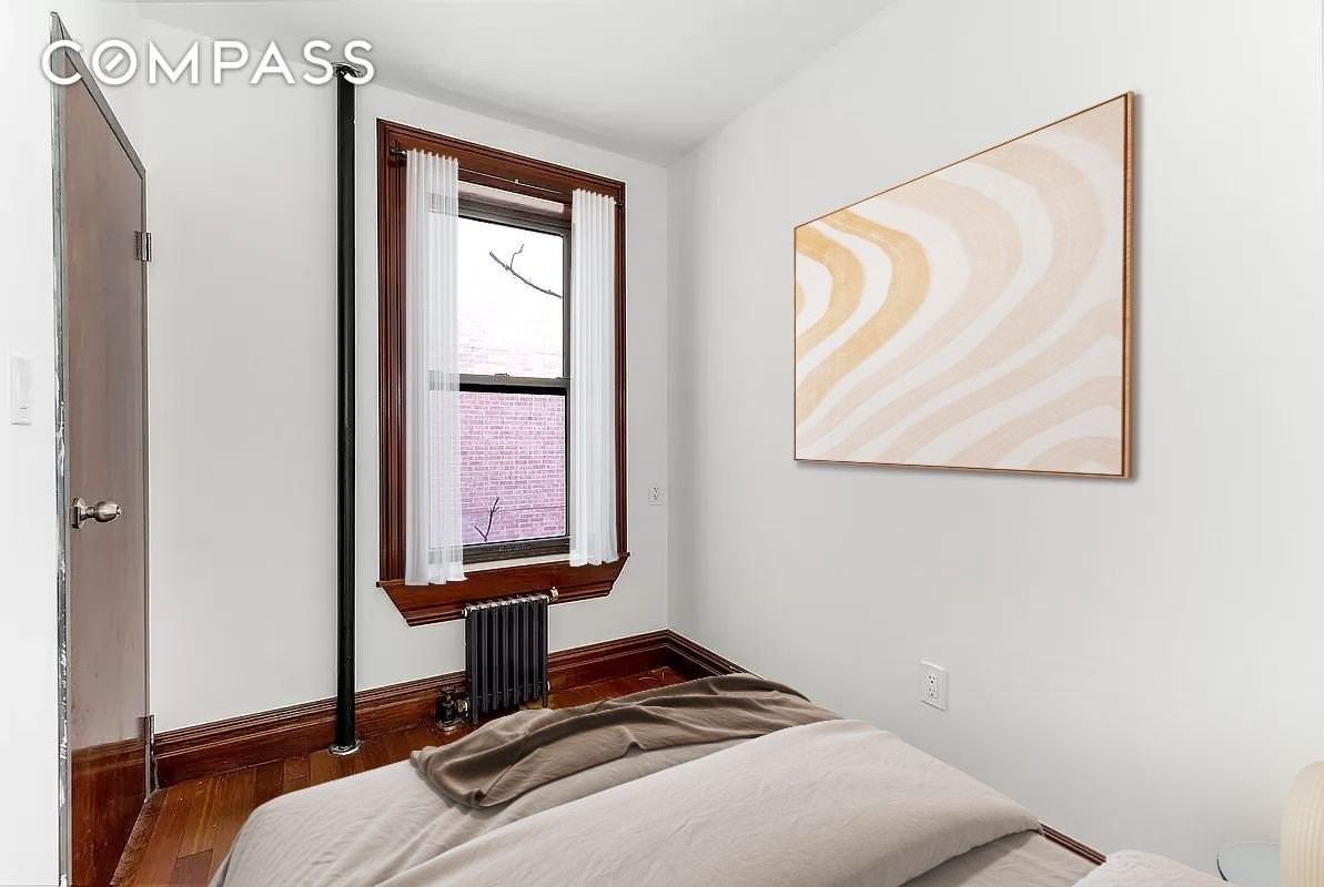 1392 Madison Ave #16 - Photo 4 of 5