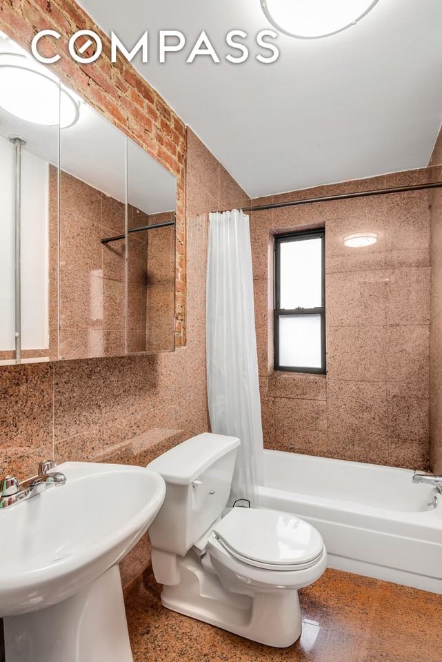 1392 Madison Ave #16 - Photo 5 of 5