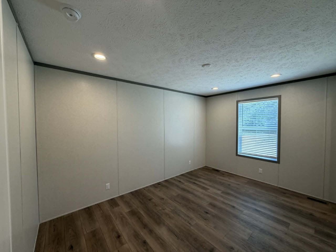 4011 Underwood Ct #318 - Photo 4 of 9