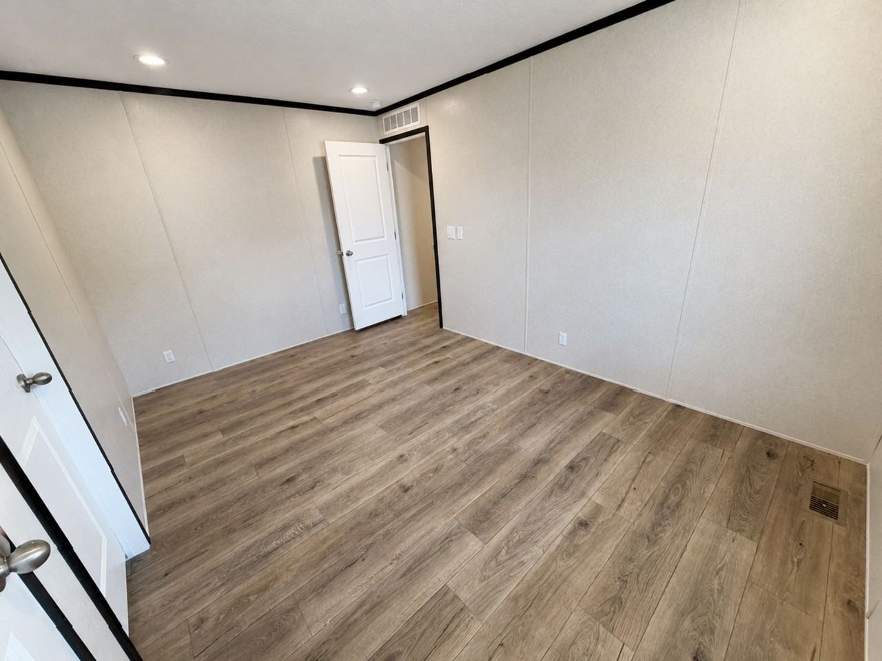 5230 Bonte Dr #110 - Photo 4 of 10