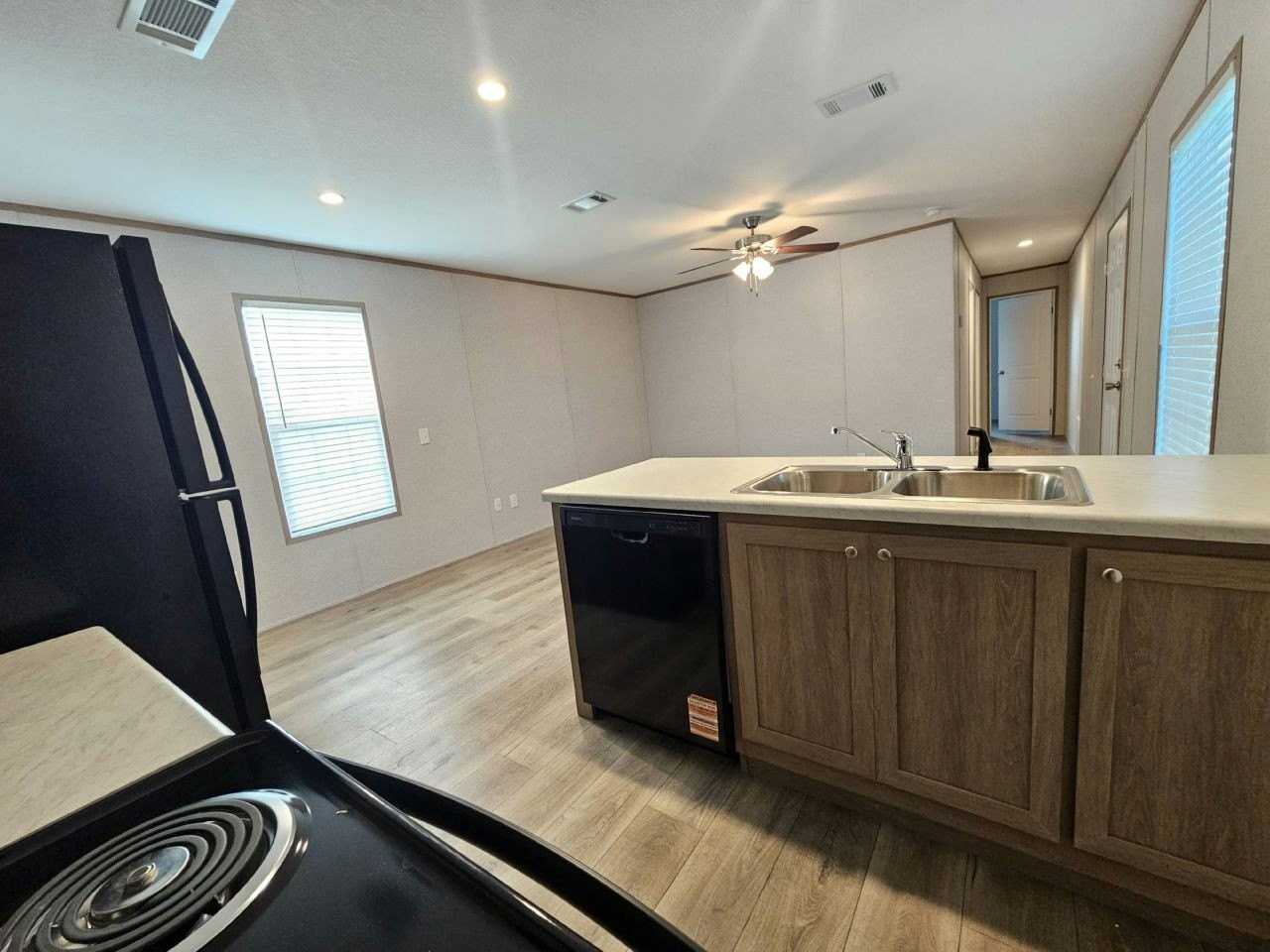 551 James Ct #2130 - Photo 4 of 13