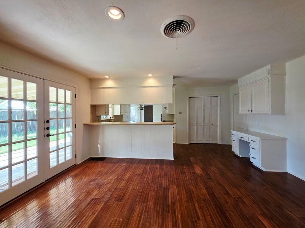 3205 Seaboard Ave - Photo 6 of 20