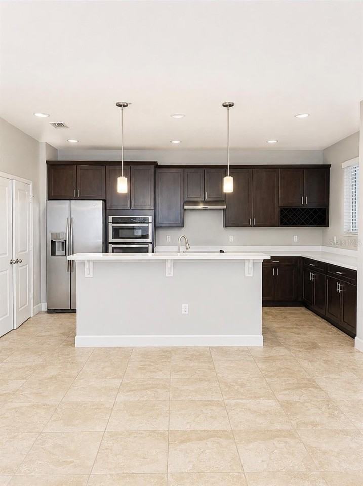 11537 Chateaubriand Ave - Photo 4 of 8