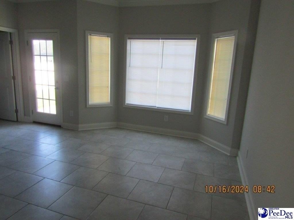 1481 Rosedale St - Photo 6 of 13