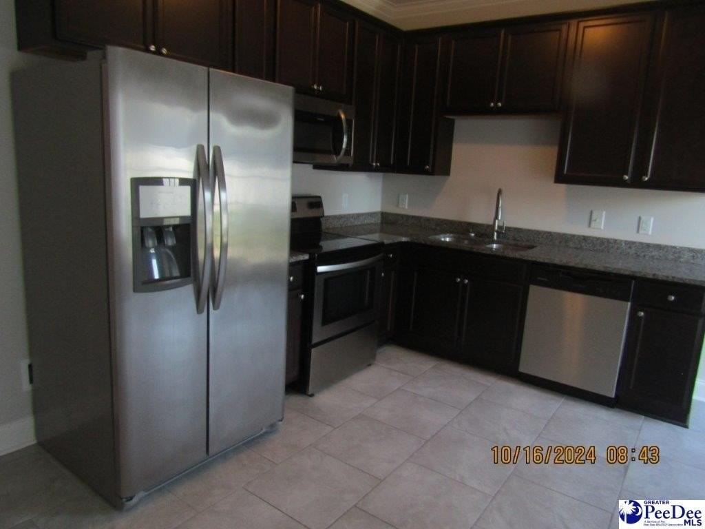 1481 Rosedale St - Photo 7 of 13