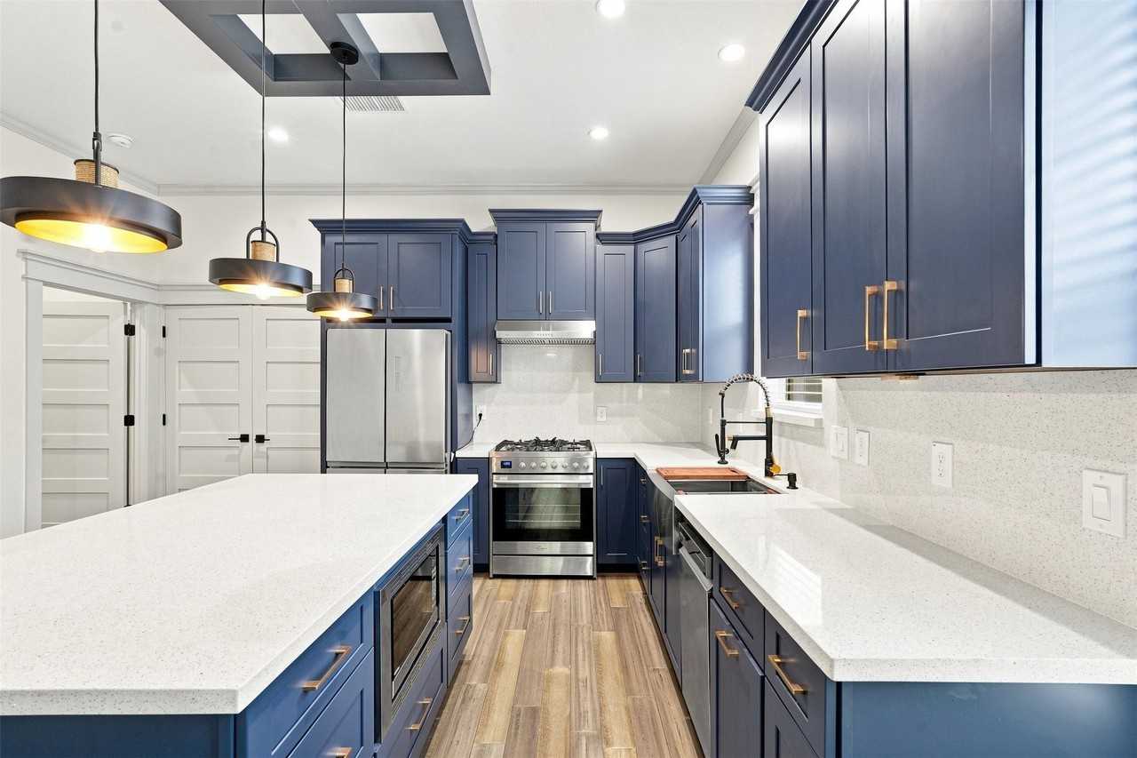 2218 South St - Photo 6 of 23