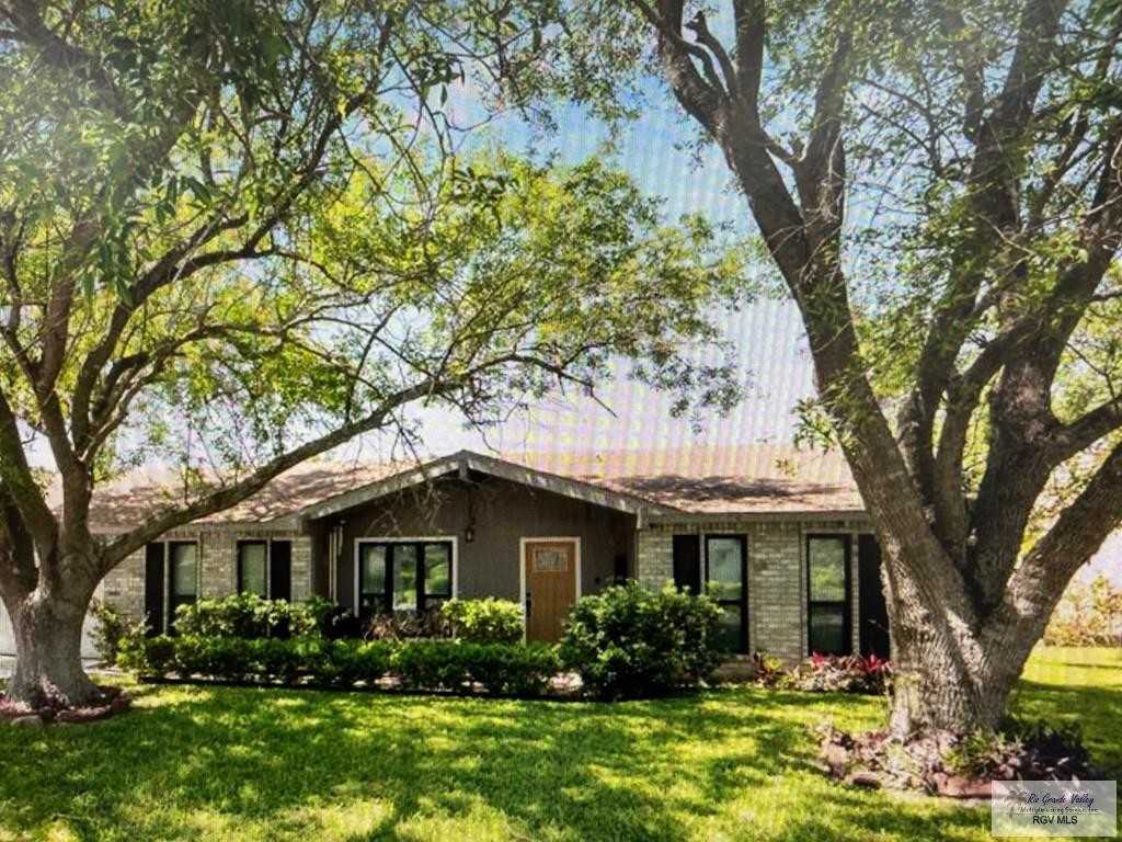 46 Alvarado Ave - Photo 2 of 38