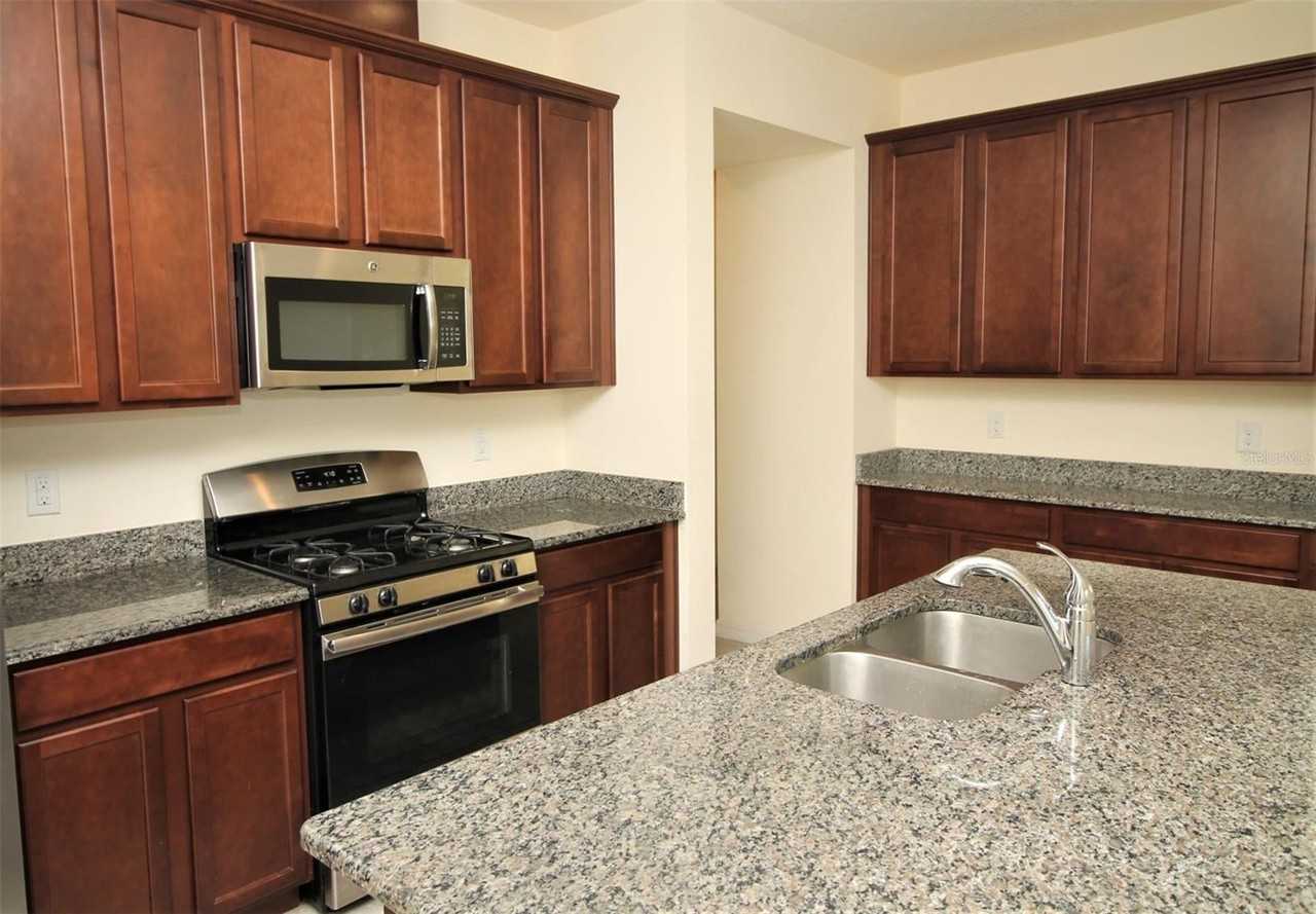 1050 Nathan Ridge Rd - Photo 2 of 43