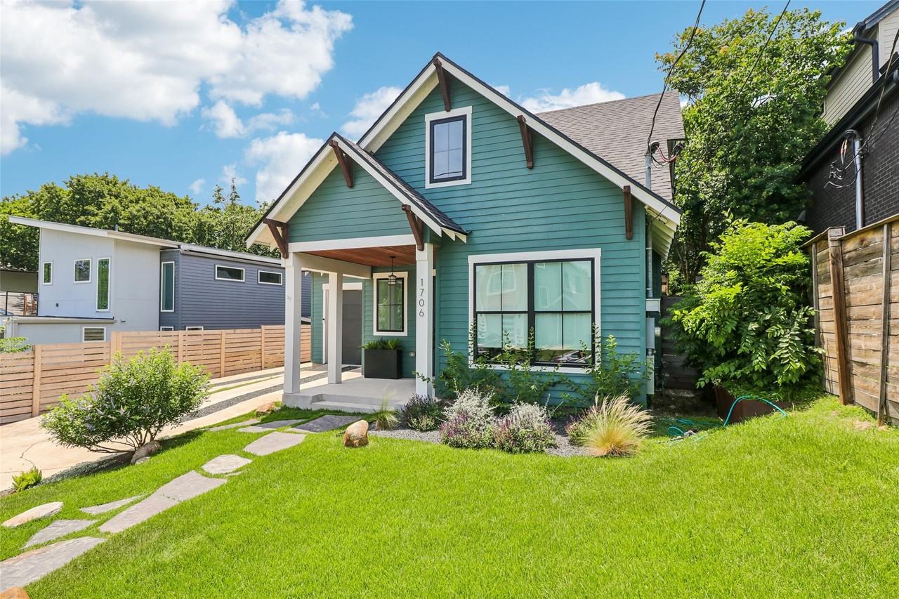 1706 Perez St - Photo 3 of 36