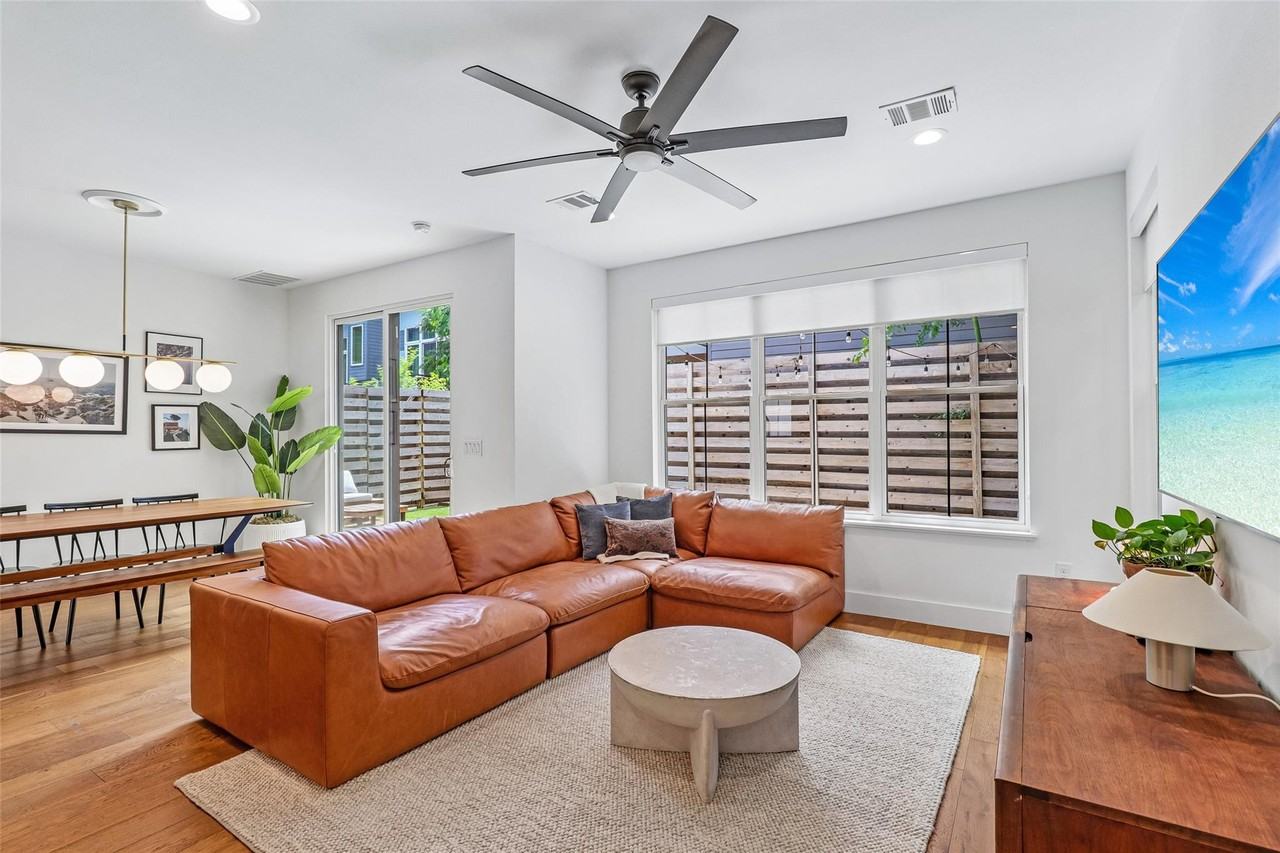 1706 Perez St - Photo 6 of 36