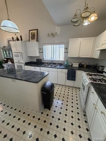 29211 Sunridge - Photo 2 of 24