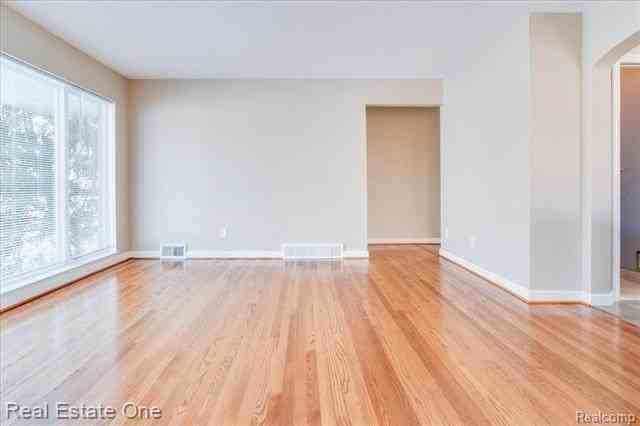 1811 Nakota Rd - Photo 5 of 27