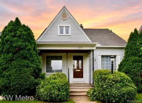 619 N Elizabeth St - Photo 1 of 1