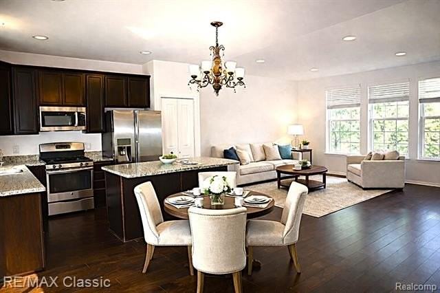 28561 Melanie Ln - Photo 5 of 21