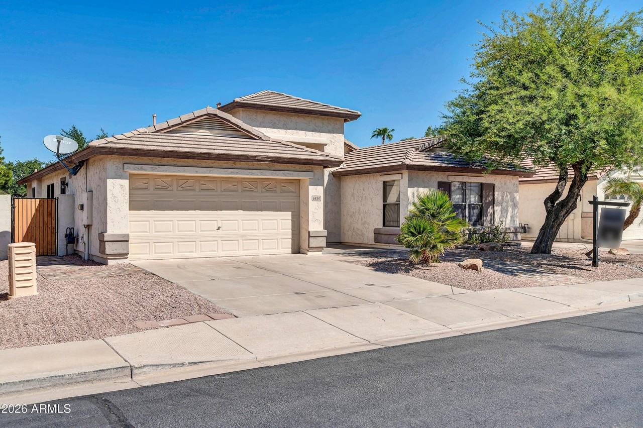 6434 W Kristal Way - Photo 2 of 41