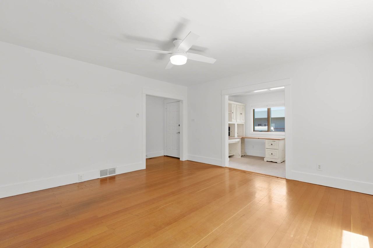 407 N Broadway Ave #HOME - Photo 6 of 21