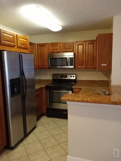 801 Lyons Rd - Photo 6 of 27