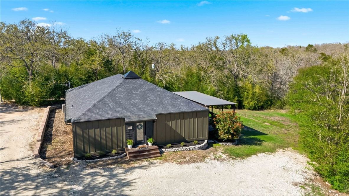 8052 Perry Ln - Photo 5 of 45