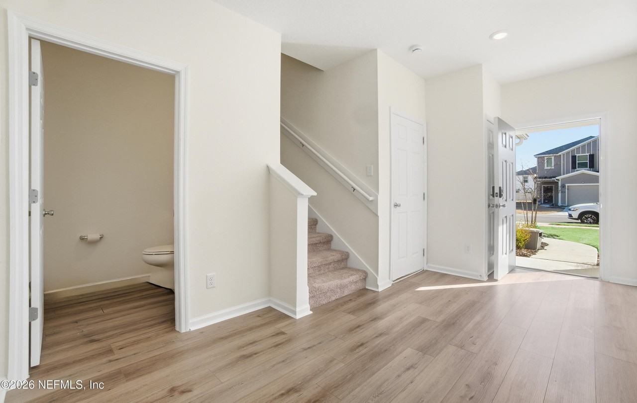 7662 Merchants Way - Photo 5 of 32