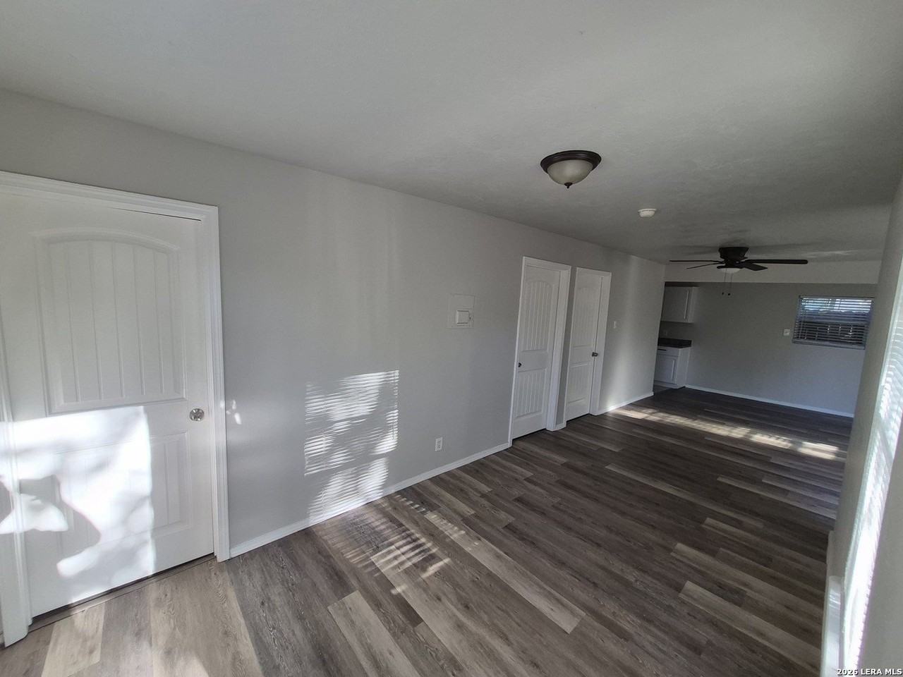 3723 W Martin St - Photo 4 of 21