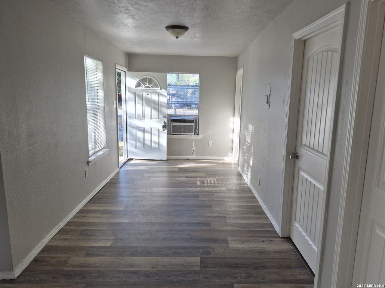 3723 W Martin St - Photo 6 of 21