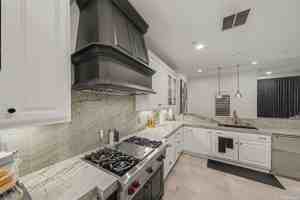 featured image of 123 Eaton St #102