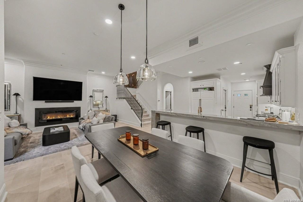 123 Eaton St #102 - Photo 5 of 32