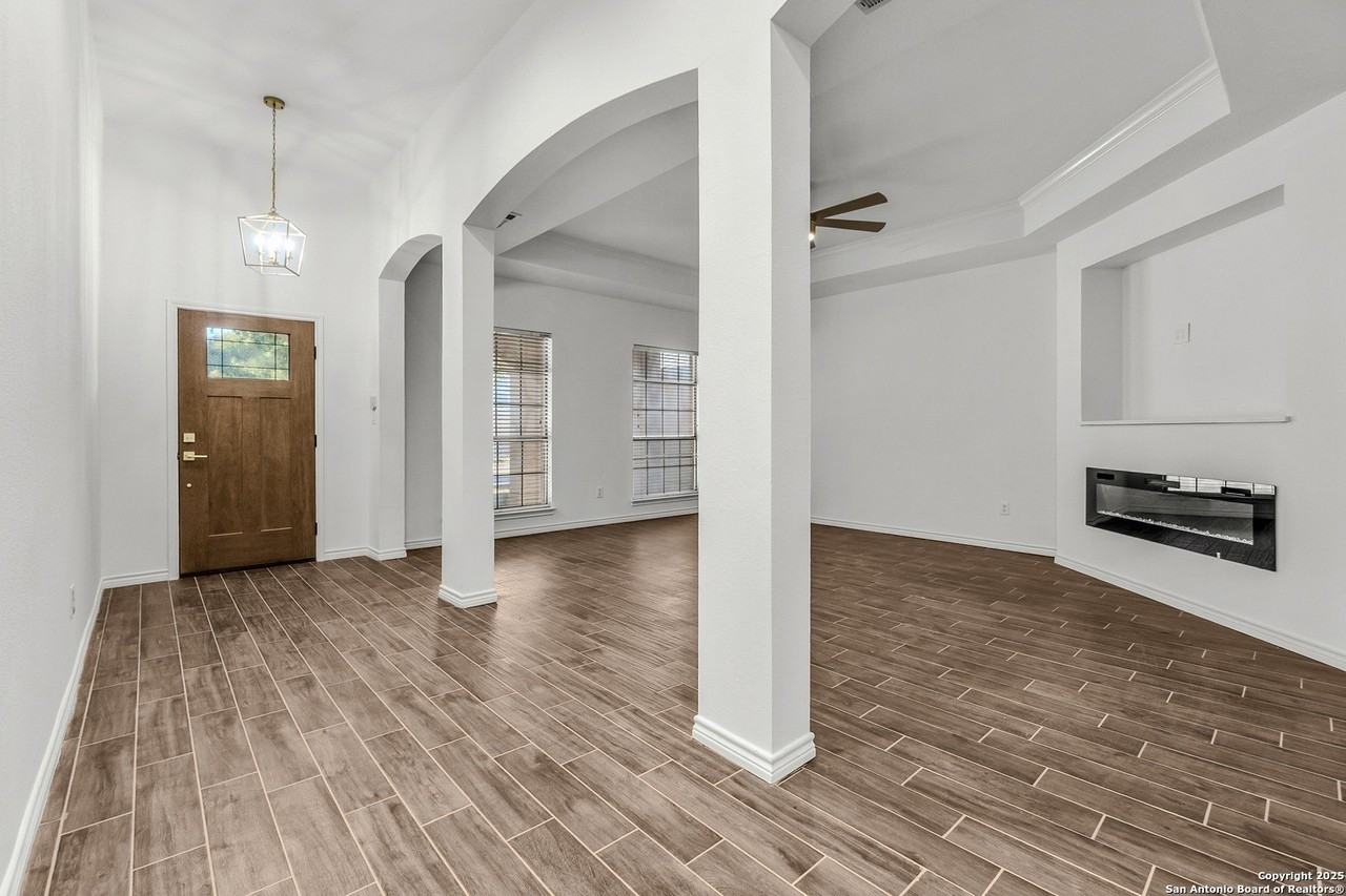 111 Westwood Way - Photo 4 of 43