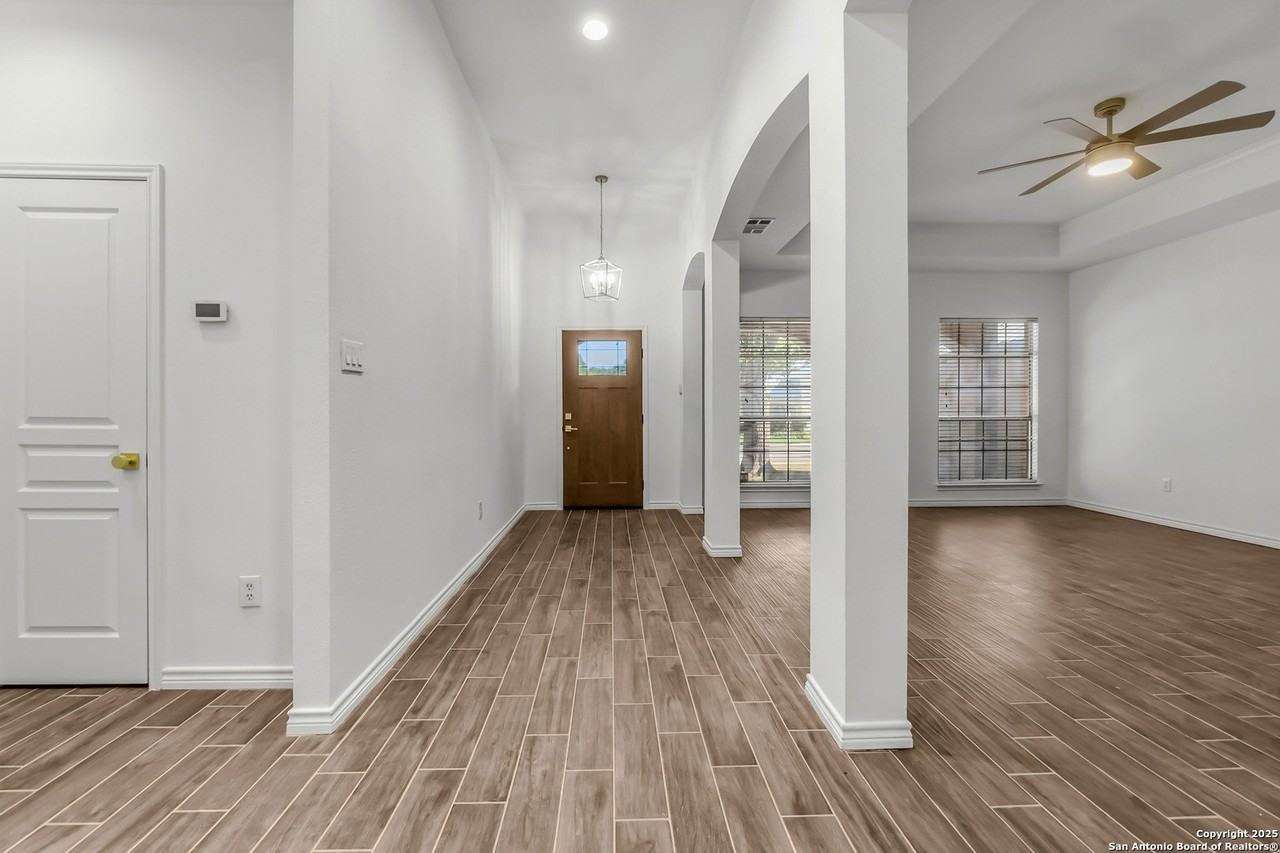 111 Westwood Way - Photo 5 of 43