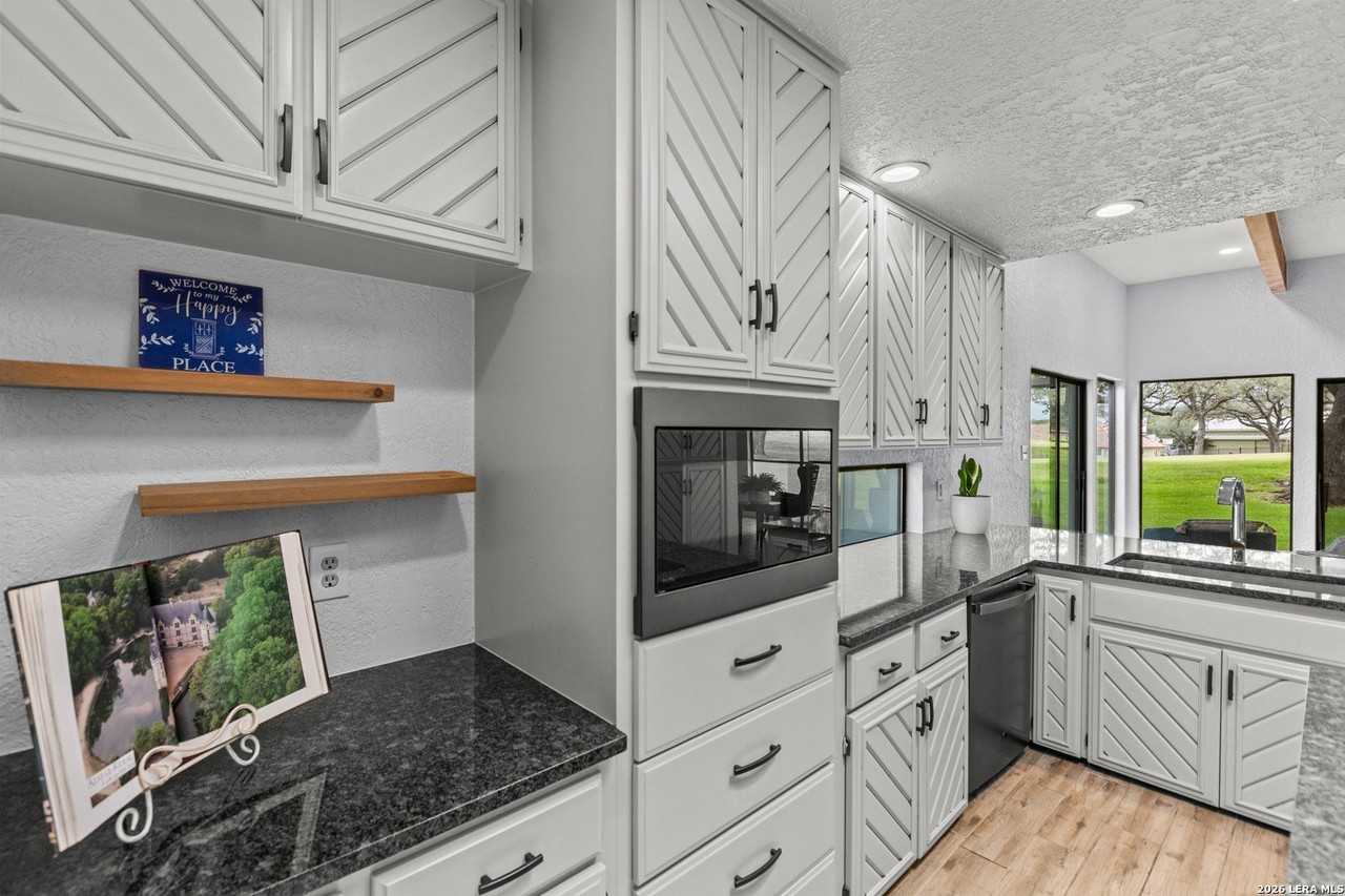 29342 Ridgeview Trl - Photo 3 of 48